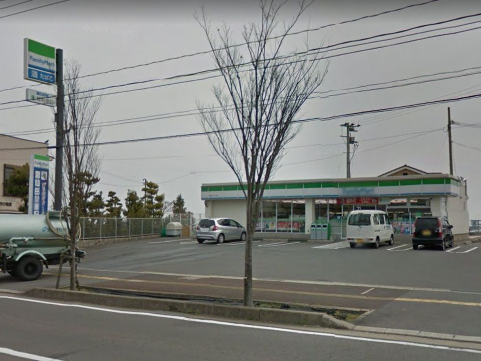 近くのファミリーマート 島原アリーナ店まで917m（徒歩12分）