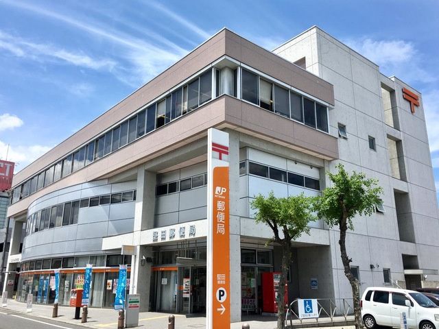近くの堅田郵便局まで495m（徒歩7分）
