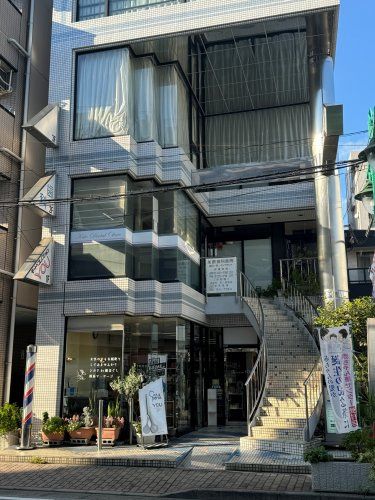 近くの加藤歯科医院まで215m(徒歩3分)