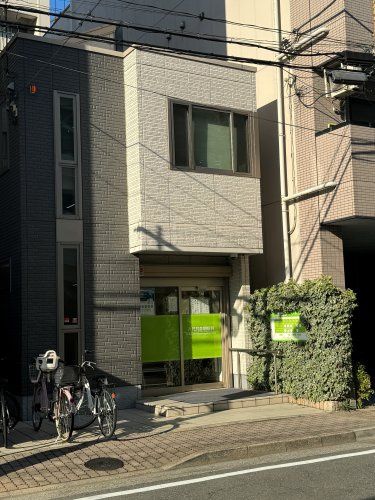 近くの八代耳鼻咽喉科医院まで227m(徒歩3分)
