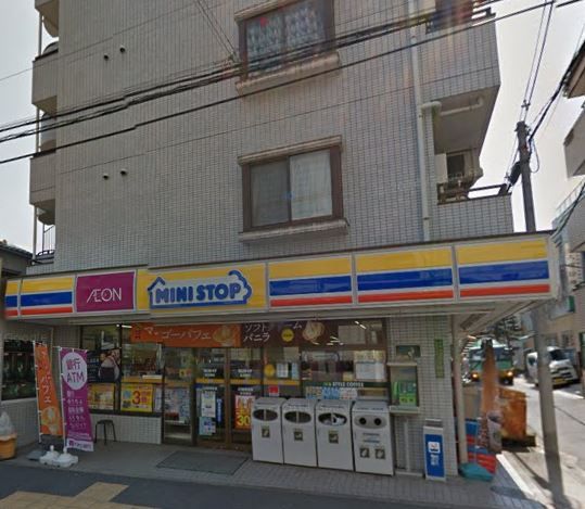近くのミニストップ新大塚店まで840m(徒歩11分)