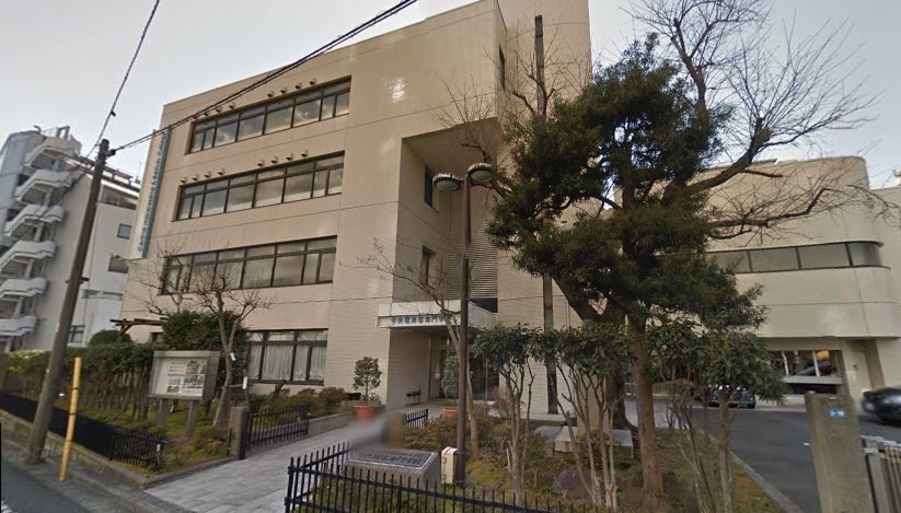 近くの中央理美容専門学校まで962m(徒歩13分)