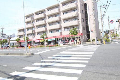 近くの東京靴流通センター 南行徳店まで1,044m（徒歩14分）