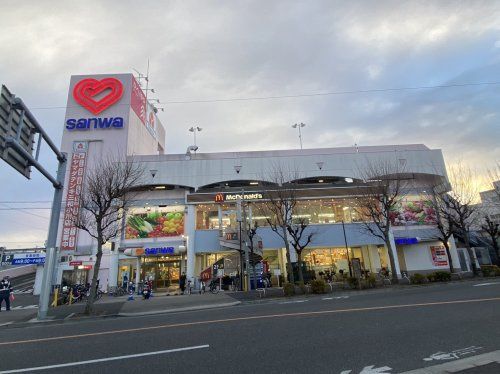 近くのスーパー三和 小川店まで613m(徒歩8分)