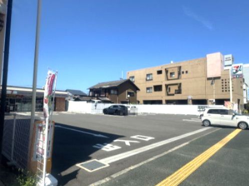 近くのセブンイレブン 徳島佐古七番町店まで318m(徒歩4分)