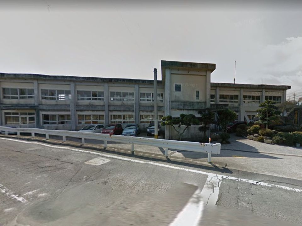 近くの島原市立第五小学校まで1,528m(徒歩20分)