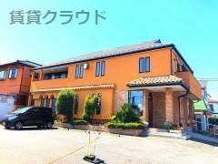 近くの炭火焼肉ダイニングクラウンまで555m(徒歩7分)