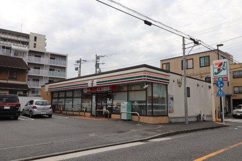 近くのセブンイレブン 横須賀公郷町2丁目店まで202m（徒歩3分）