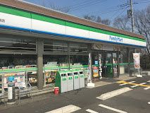 近くのファミリーマート 埼玉大学南店まで1,129m（徒歩15分）