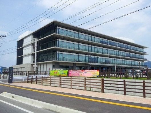 近くの玉名市役所まで769m（徒歩10分）