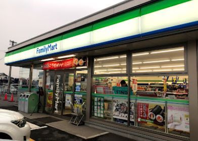 近くのファミリーマート 倉敷帯高店まで720m(徒歩9分)