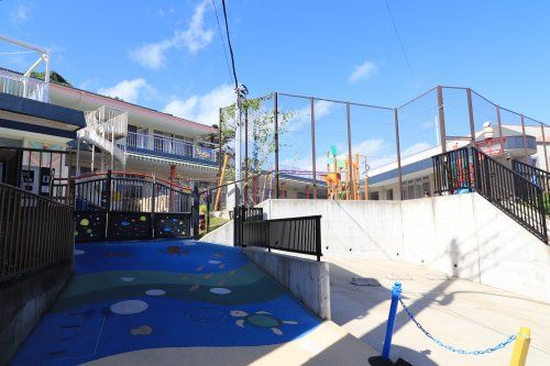 近くの浦賀こども園まで1,296m(徒歩17分)
