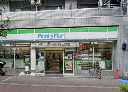 近くのファミリーマート 東三国三丁目店まで1,157m(徒歩15分)