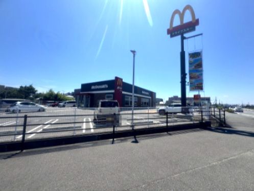 近くのマクドナルド 徳島川内店まで849m(徒歩11分)