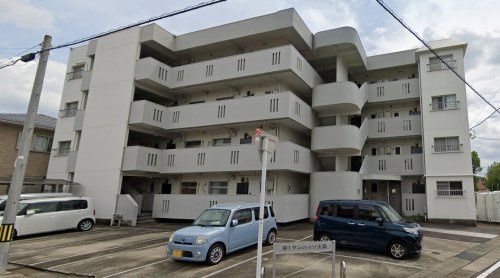 近くの家庭保育室こりすまで506m(徒歩7分)