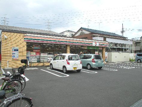 近くのセブン‐イレブン 横浜駒岡4丁目店まで505m(徒歩7分)