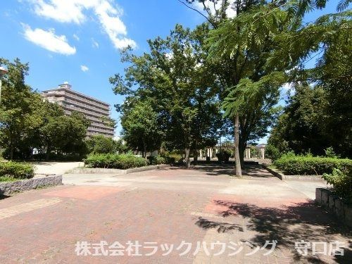 近くの大宮公園まで641m(徒歩9分)