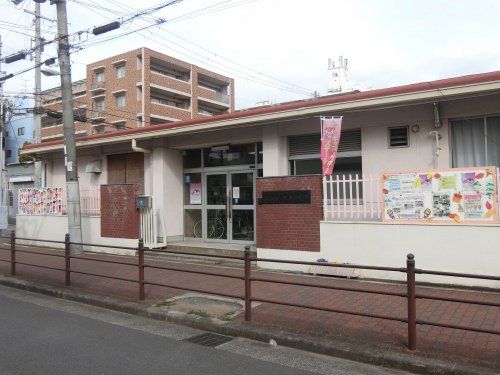 近くの大阪市立旭東幼稚園まで1,125m（徒歩15分）