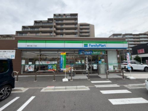 近くのファミリーマート豊中少路二丁目店まで1,124m(徒歩15分)
