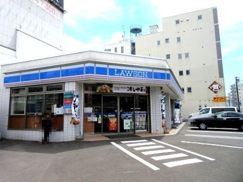 近くのローソンまで395m(徒歩5分)
