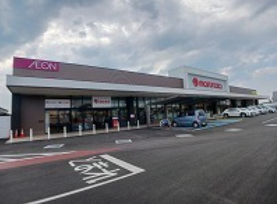 近くのマルナカ上林店まで707m(徒歩9分)