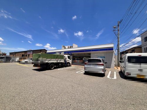 近くのローソン豊中立花町三丁目店まで515m(徒歩7分)