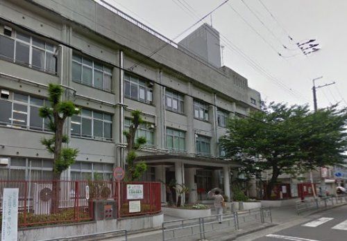 近くの菅原小学校まで276m(徒歩4分)