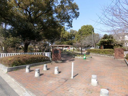 近くの下島公園まで325m(徒歩5分)