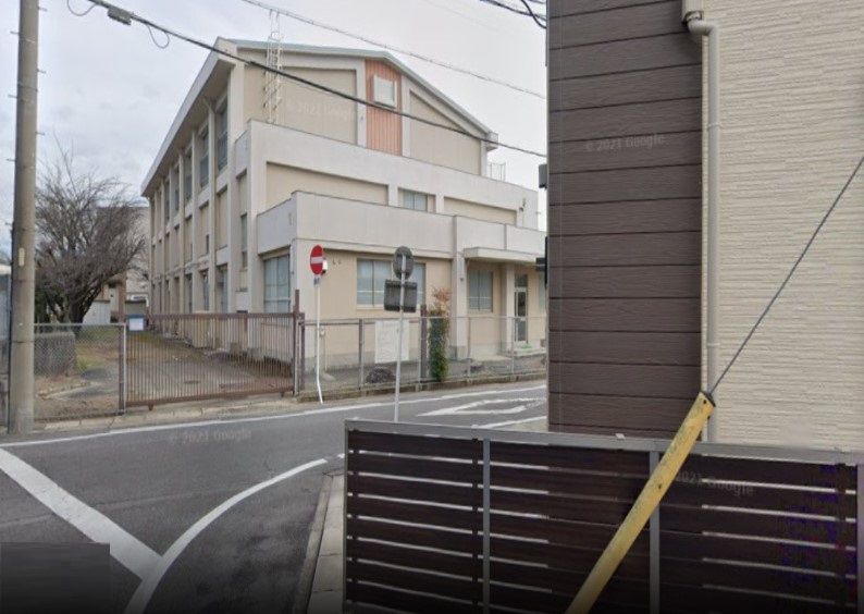 近くの名古屋市立守山北中学校まで306m（徒歩4分）