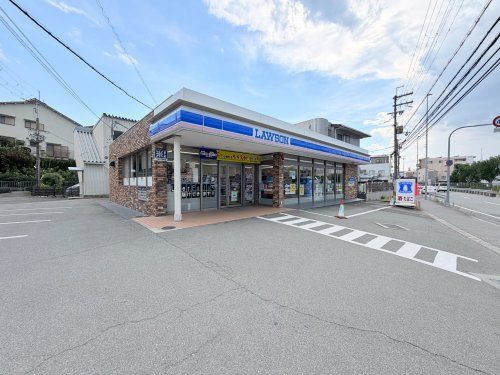 近くのローソン瀬川店まで522m(徒歩7分)
