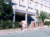 近くの神戸市立灘小学校まで547m（徒歩7分）