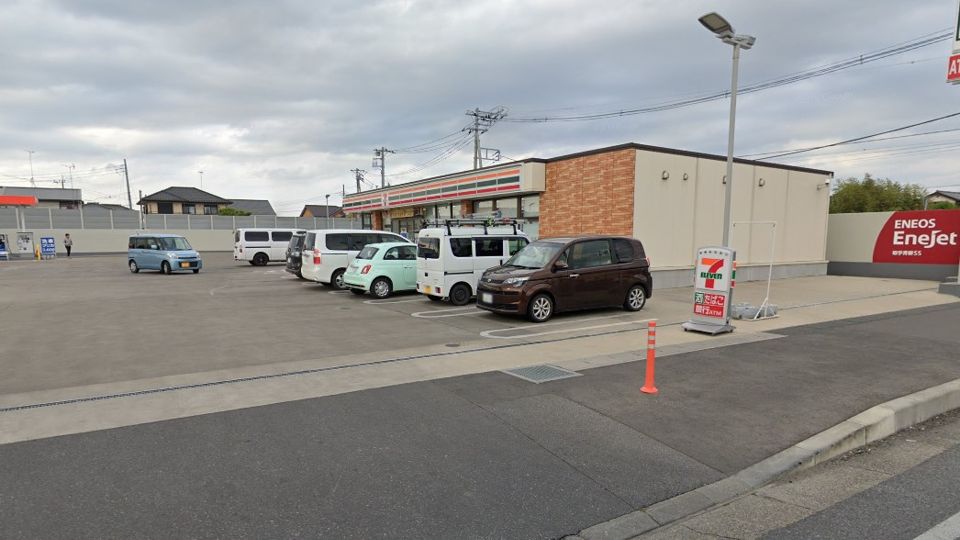 近くのセブン-イレブン 取手青柳店まで621m（徒歩8分）