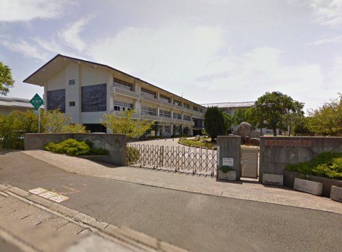 近くの長崎市立畝刈小学校まで1,866m(徒歩24分)