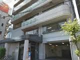 近くの三聖病院まで913m(徒歩12分)