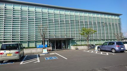 近くの観音寺市立中央図書館まで468m(徒歩6分)