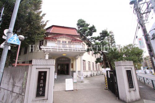 近くの日本獣医生命科学大学まで2,369m(徒歩30分)