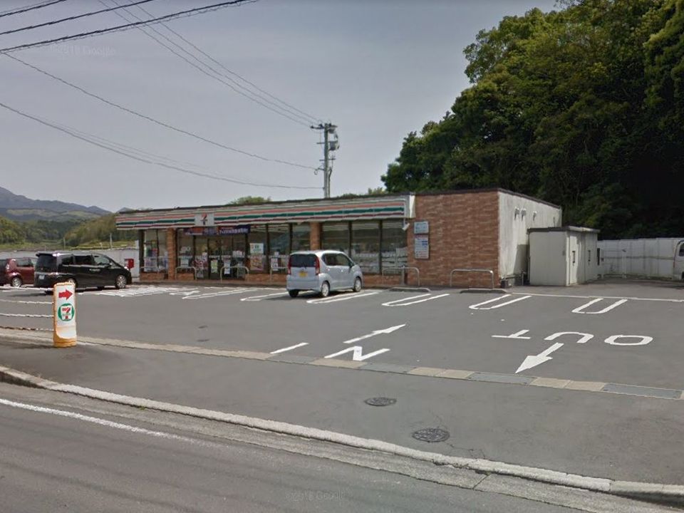 近くのセブンイレブン 雲仙吾妻店まで398m（徒歩5分）