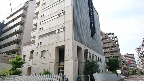 近くの専門学校ヒコ・みづのジュエリーカレッジ大阪まで551m(徒歩7分)