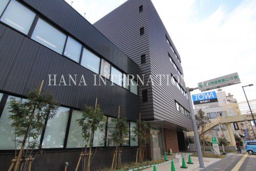 近くの草加市役所第二庁舎まで2,076m(徒歩26分)