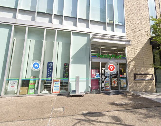 近くのファミリーマート リドレ横須賀中央店まで54m(徒歩1分)