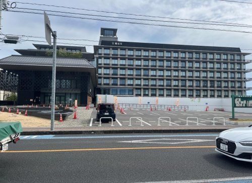 近くの総社市役所まで512m(徒歩7分)