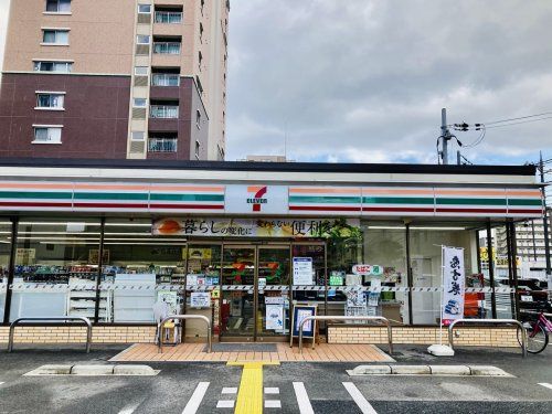 近くのセブンイレブン 南草津店まで581m(徒歩8分)