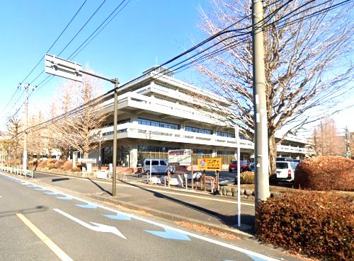 近くの相模原市役所まで682m(徒歩9分)