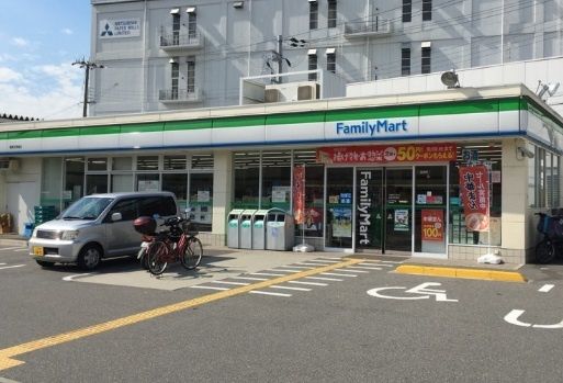 近くのファミリーマート 福島北港通店まで308m(徒歩4分)