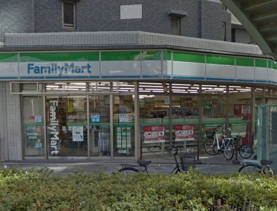 近くのファミリーマート 新大阪駅東口店まで1,018m(徒歩13分)
