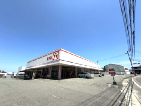 近くのセブン津田店まで5,443m(徒歩69分)