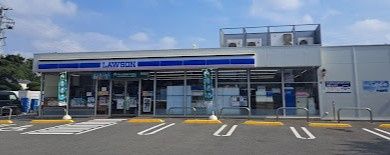 近くのローソン 小金井東町三丁目店まで626m（徒歩8分）