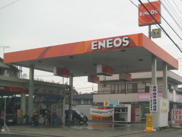 近くのENEOS 土浦右籾SSまで725m（徒歩10分）