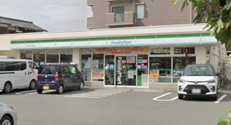 近くのファミリーマート 新川吉祥寺通り店まで221m(徒歩3分)