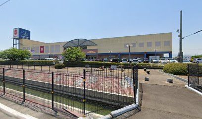 近くのWING PORT SHOPPING CENTER(ウイングまで822m(徒歩11分)